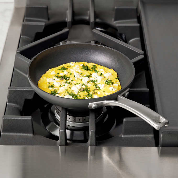 NEW - Costco - Calphalon Classic 3-piece Non-Stick Skillet Set - Retail $77