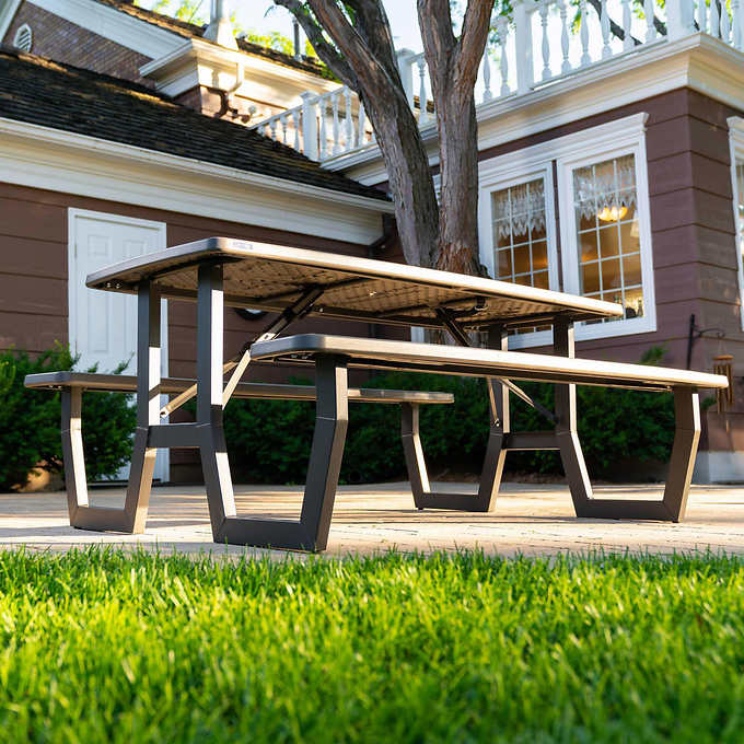 Lifetime Commercial 6ft Folding Picnic Table - Retail $259