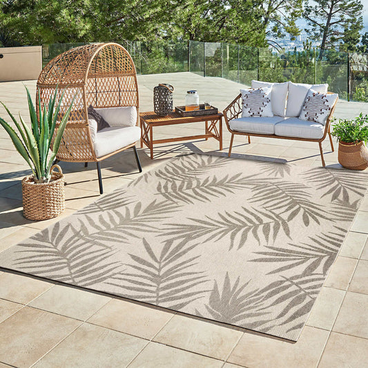 NEW - Costco - Indoor/Outdoor Rug from Studio by Brown Jordan, Perga - Retail $149