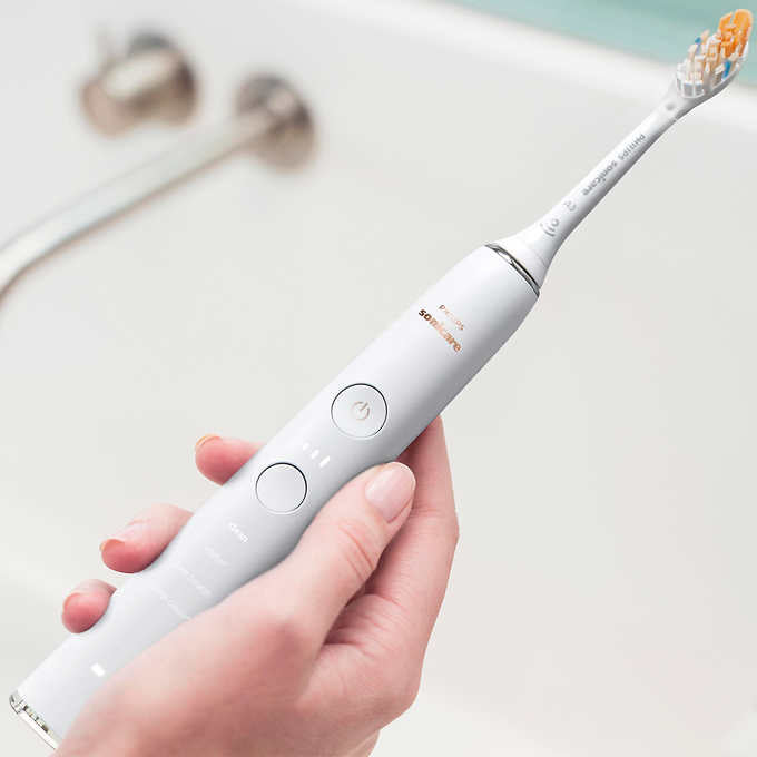 Philips Sonicare Pink/White DiamondClean Connected Rechargeable Electric Toothbrush, 2-pack - Retail $299