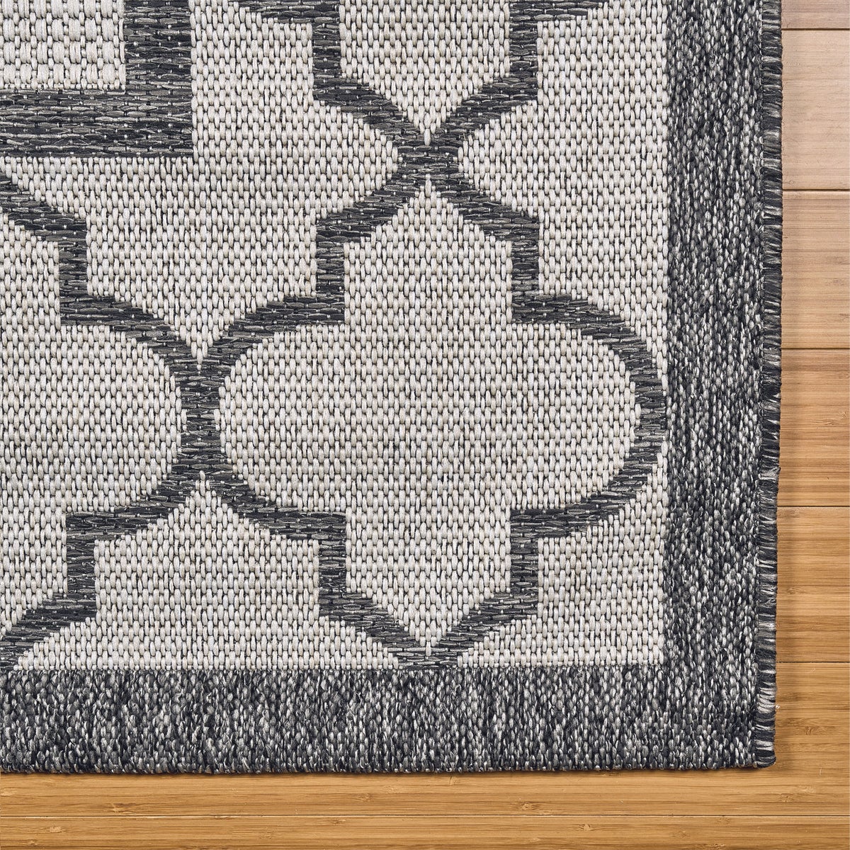 Laguna Indoor/Outdoor Area Rug, Simeon Ivory Gray, 6' x 9'
