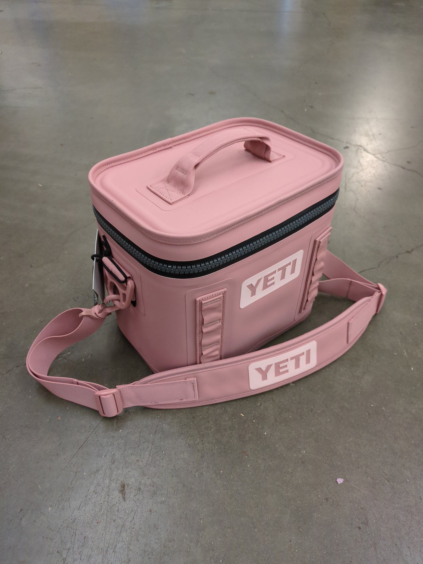 YETI Hopper Flip 8 Portable Soft Cooler - Retail $200