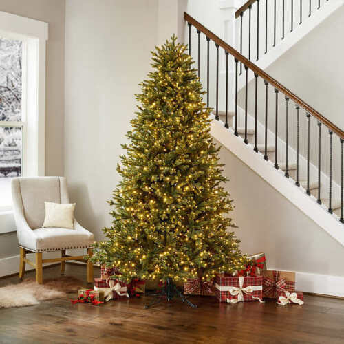 Costco - 7.5′ Pre-Lit Radiant Micro LED Artificial Christmas Tree - Retail $499