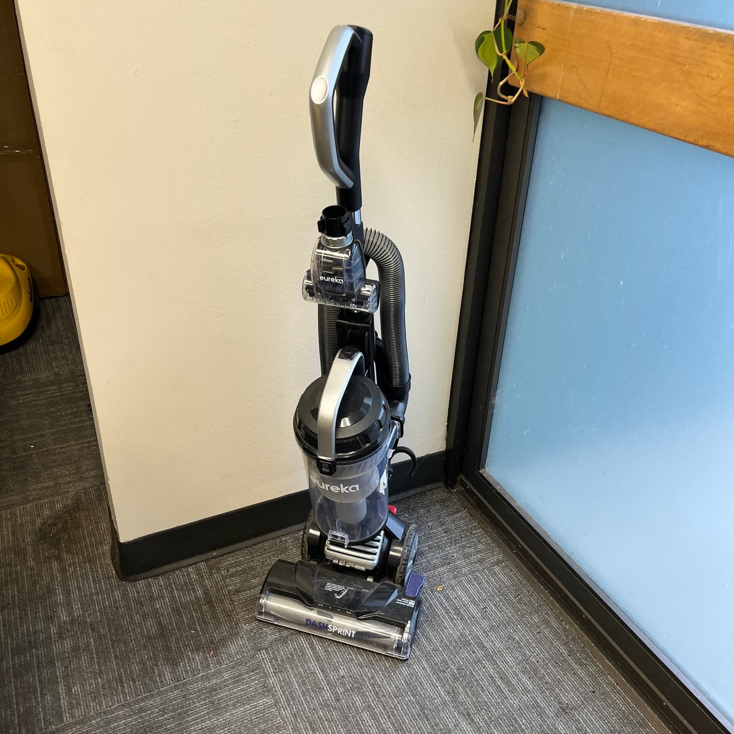 Costco - Eureka DashSprint Anti-Tangle Upright Vacuum - Retail $149