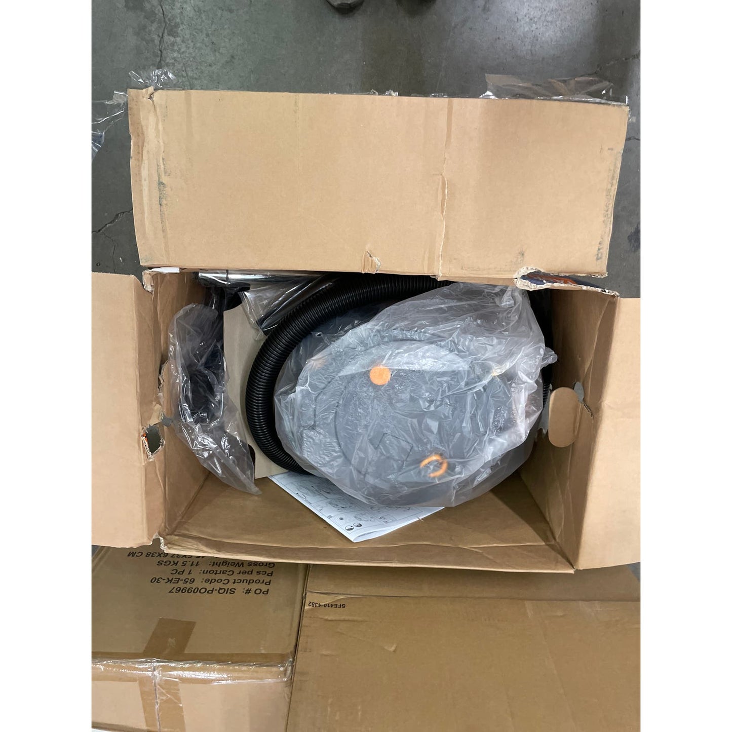 NEW - TASKI Aero 8 Plus Canister Dry Vacuum, 3.5 gallon, Grey/Orange - Retail $299