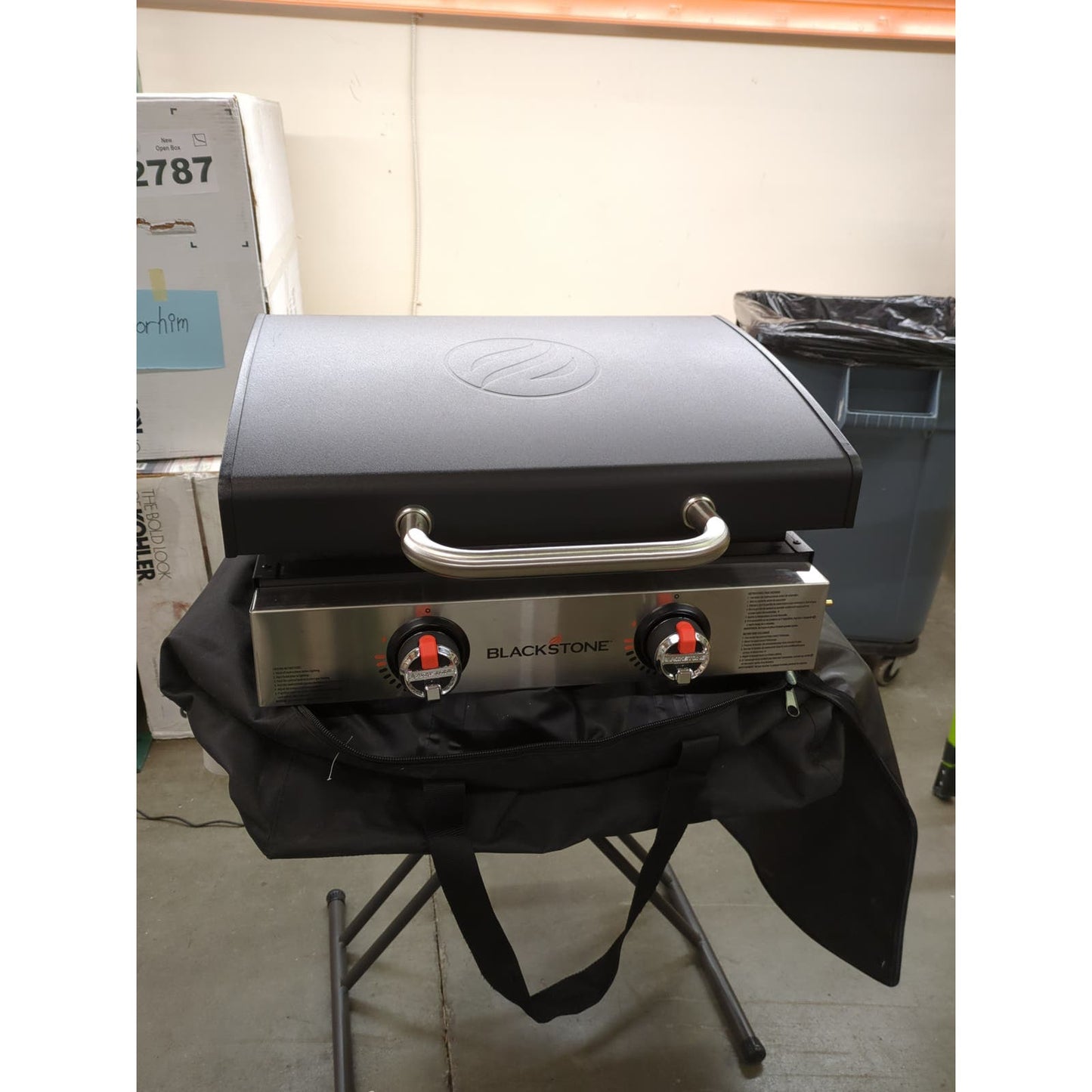 Blackstone Original 22in Griddle w/Hood and Carry Bag - Retail $199