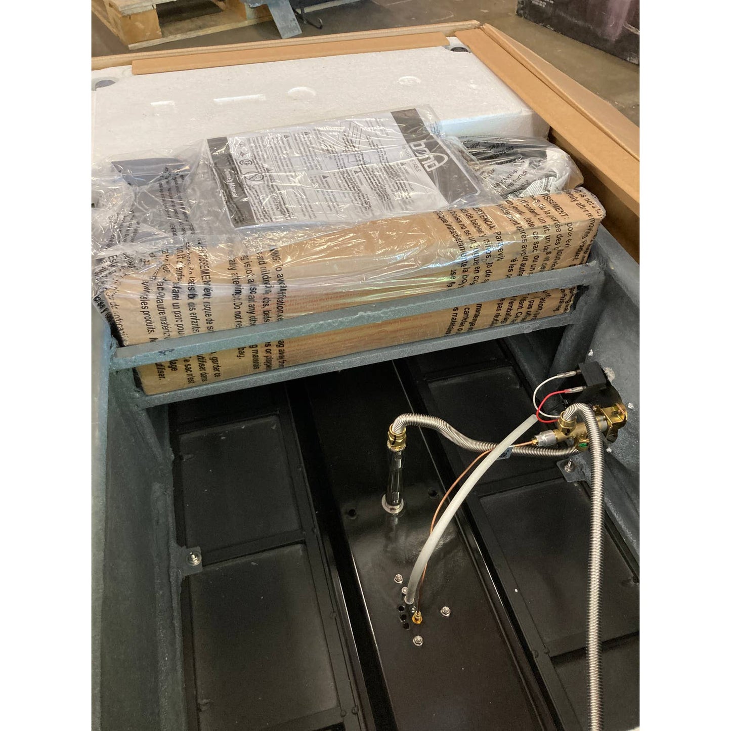 NEW - Costco - Bond Rectangle Faux Concrete Fire Pit with Tank Hideaway - Retail $399