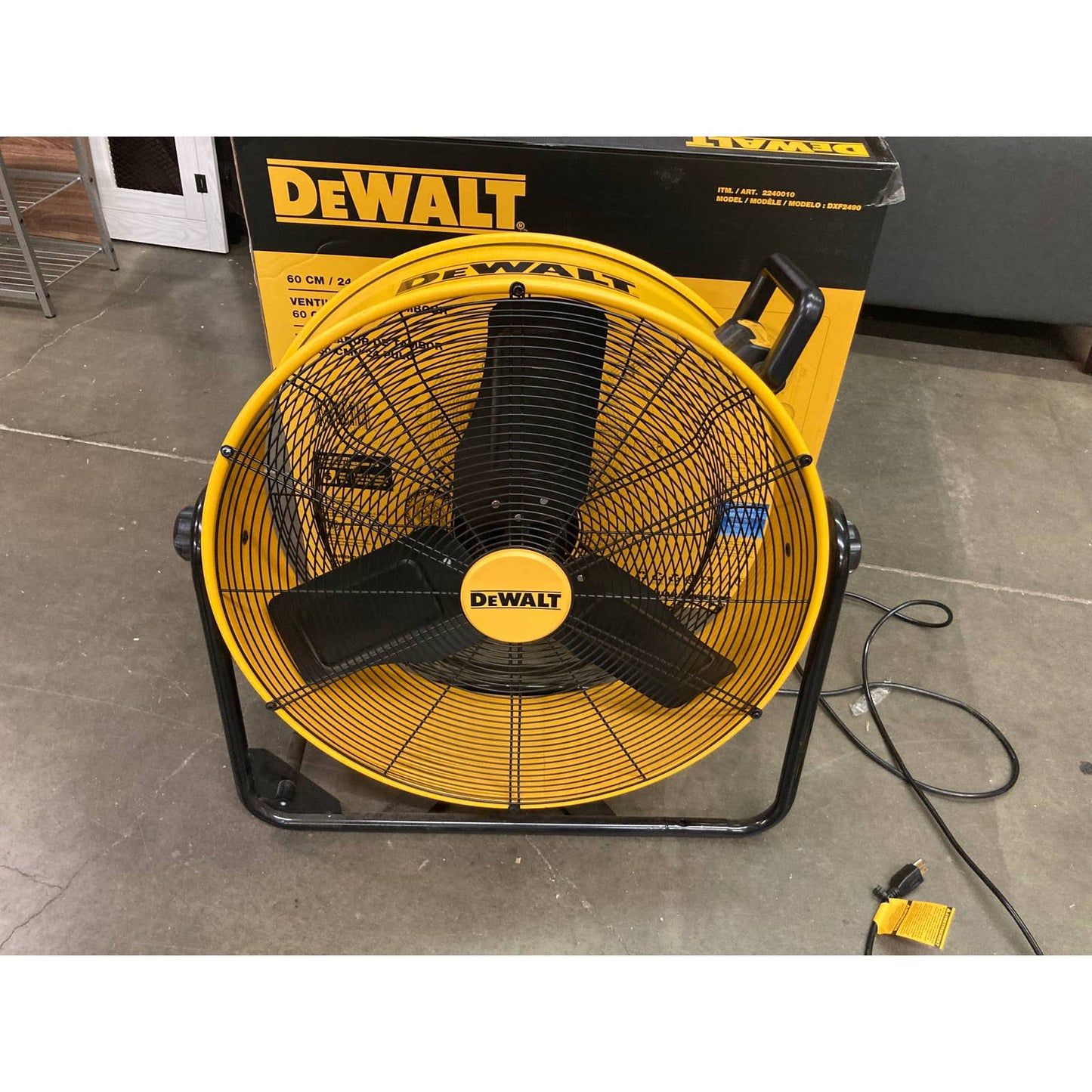 NEW - DEWALT 24" Heavy Duty Drum Fan, Black and Yellow - Retail $149