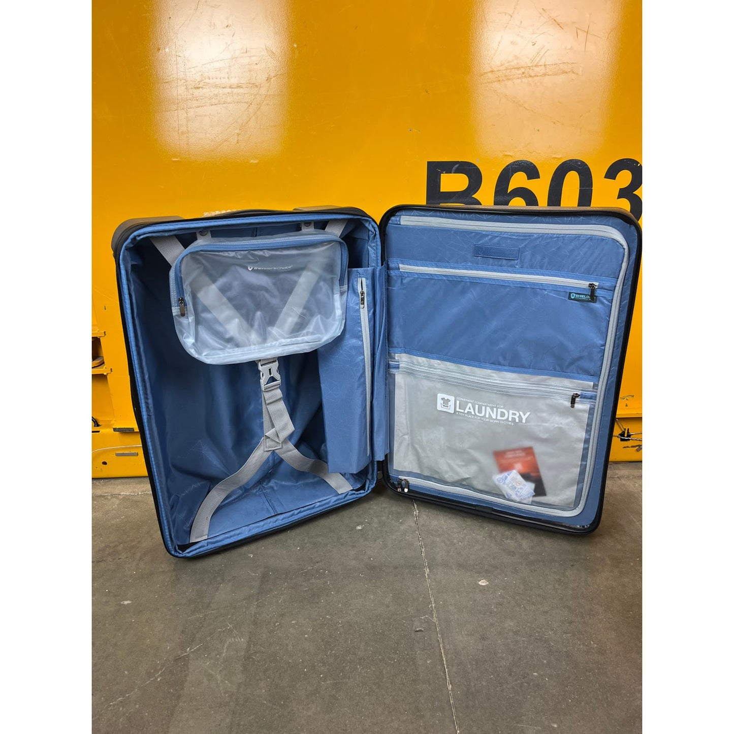 Traveler's Choice Grey Granville II 2-piece Luggage Set