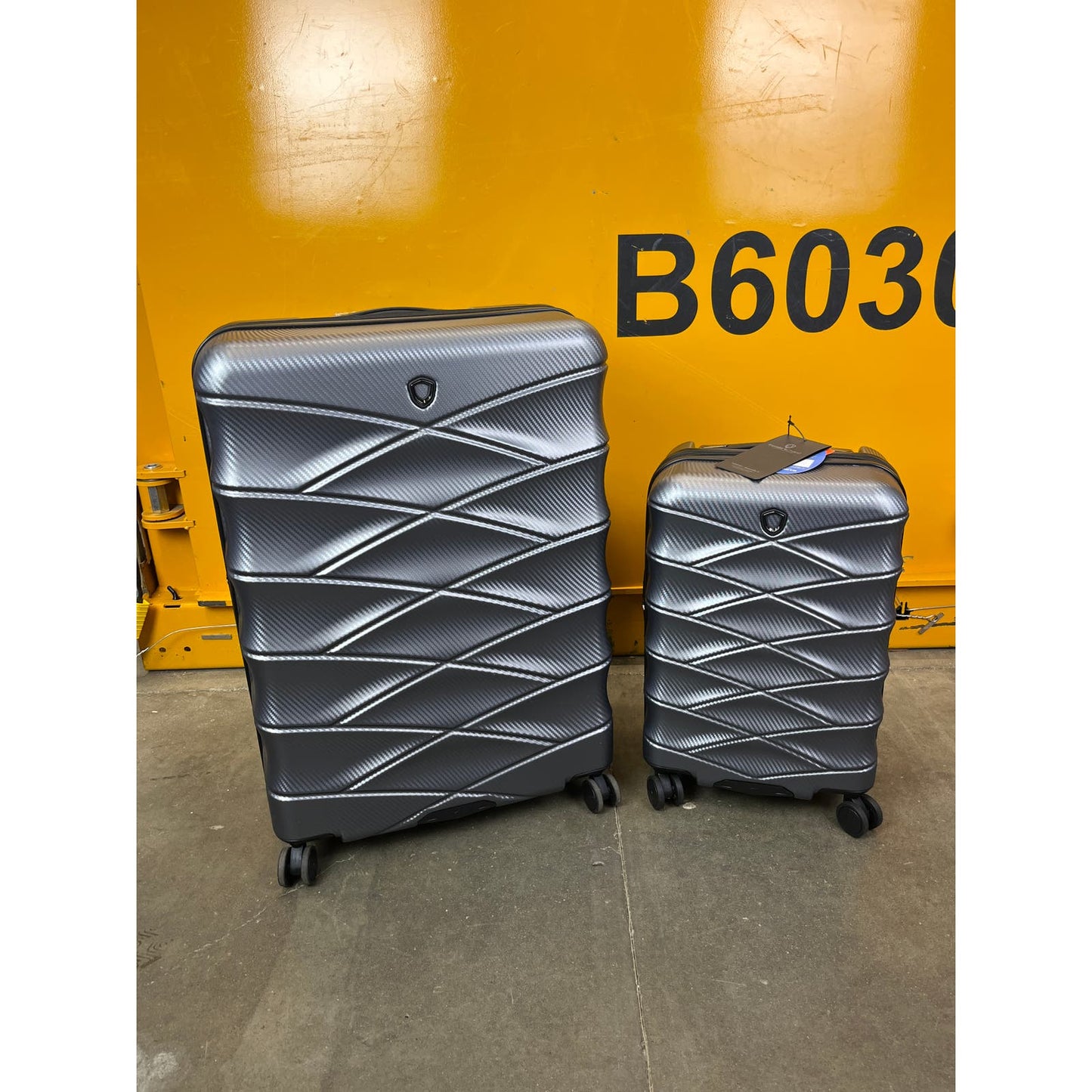 Traveler's Choice Grey Granville II 2-piece Luggage Set