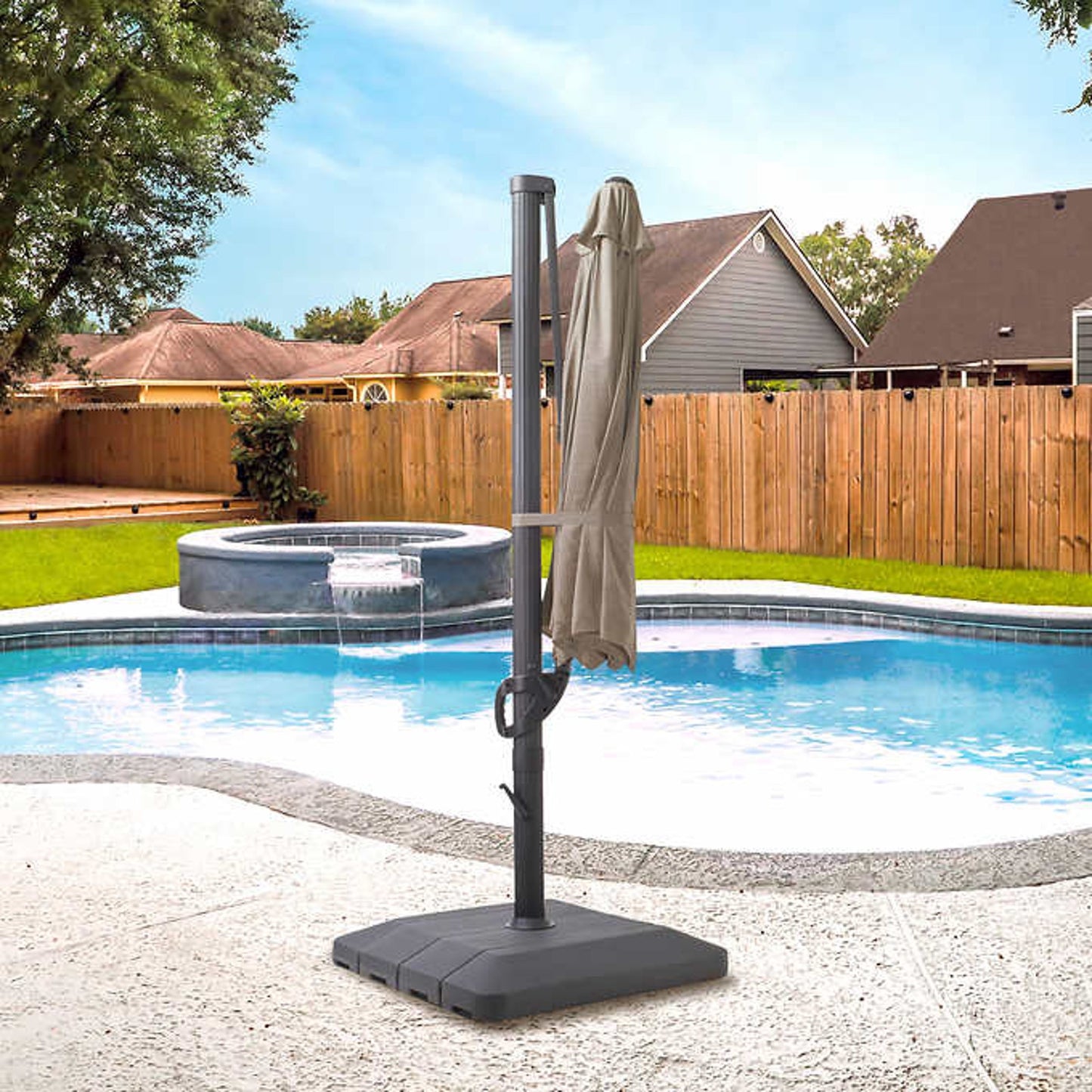 Costco - Seasons BEIGE 11' Round Cantilever Umbrella  - Retail $699