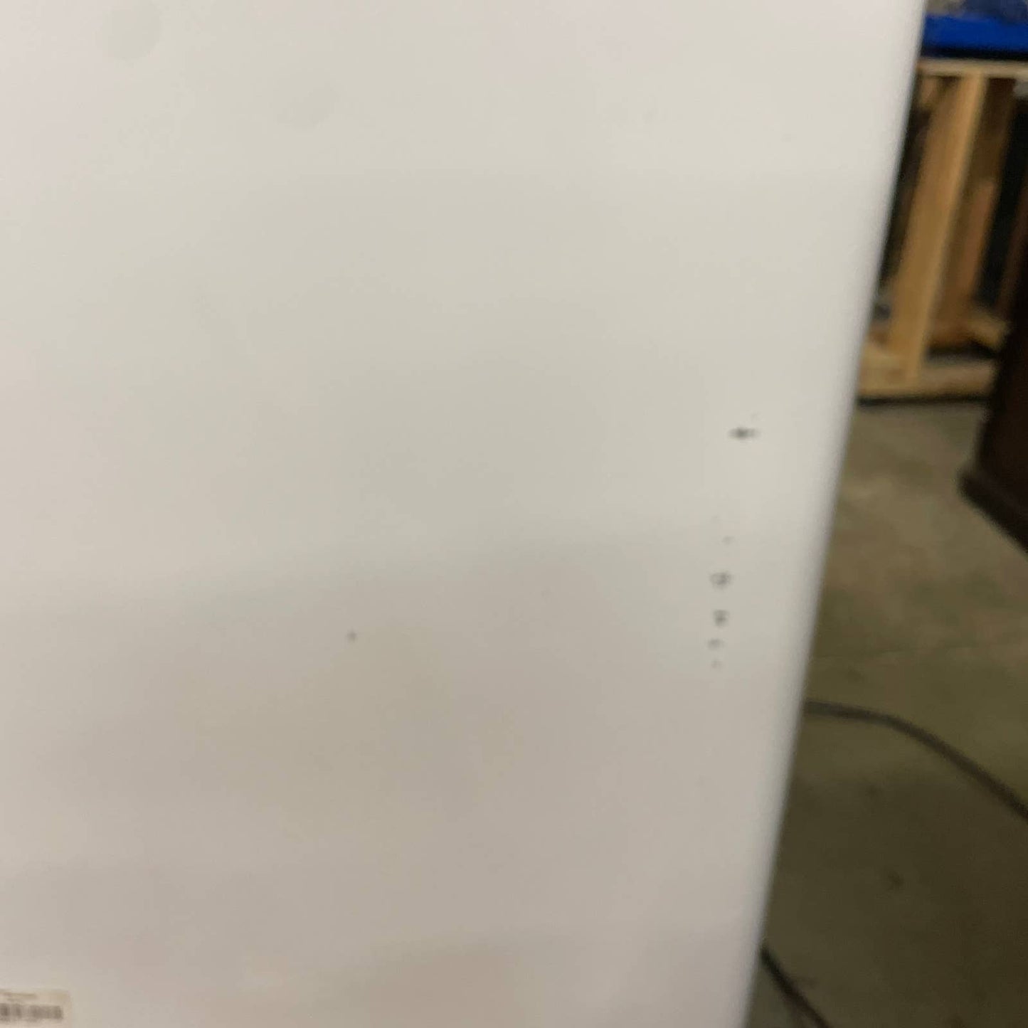 Midea Convertible Chest Freezer with Interior LED Light, 7.0 cu ft, White - Retail $229