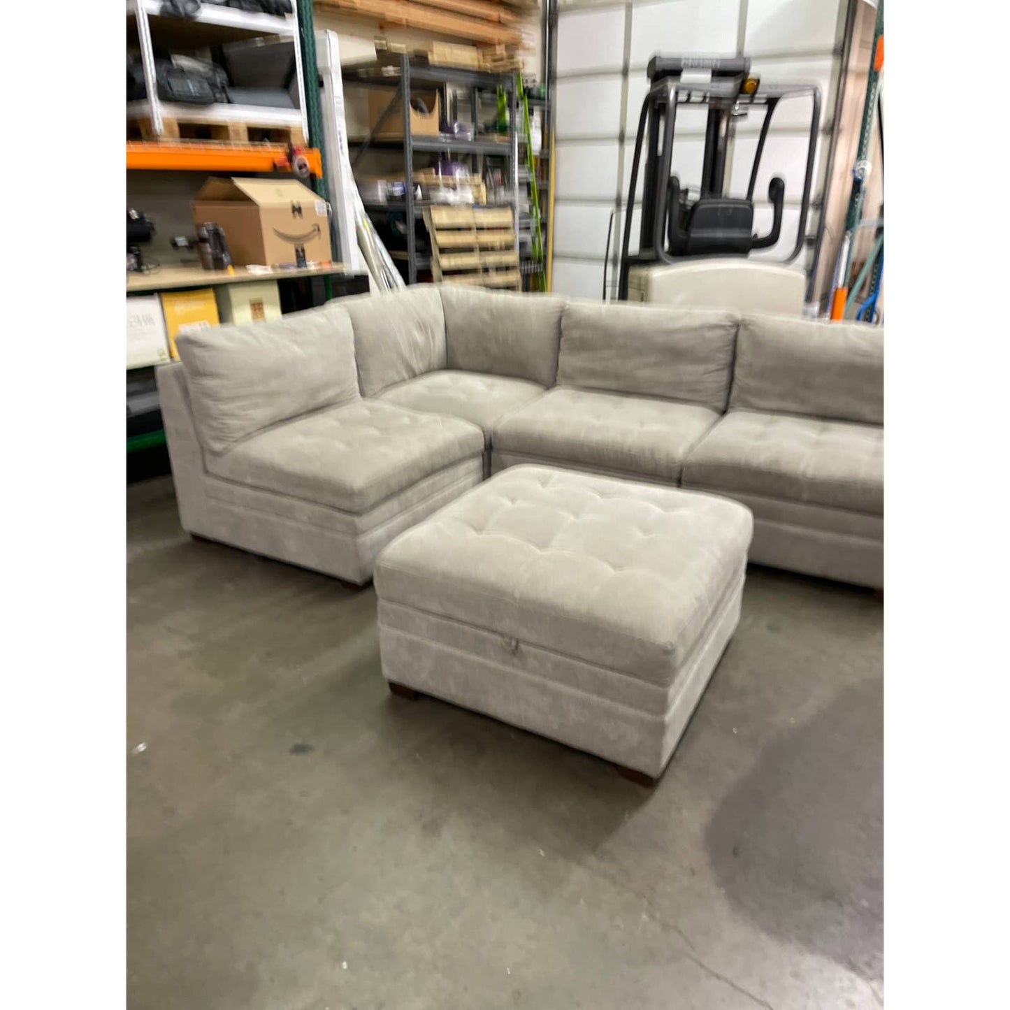 Costco - Thomasville Tisdale Fabric Sectional with Storage Ottoman - Retail $1699
