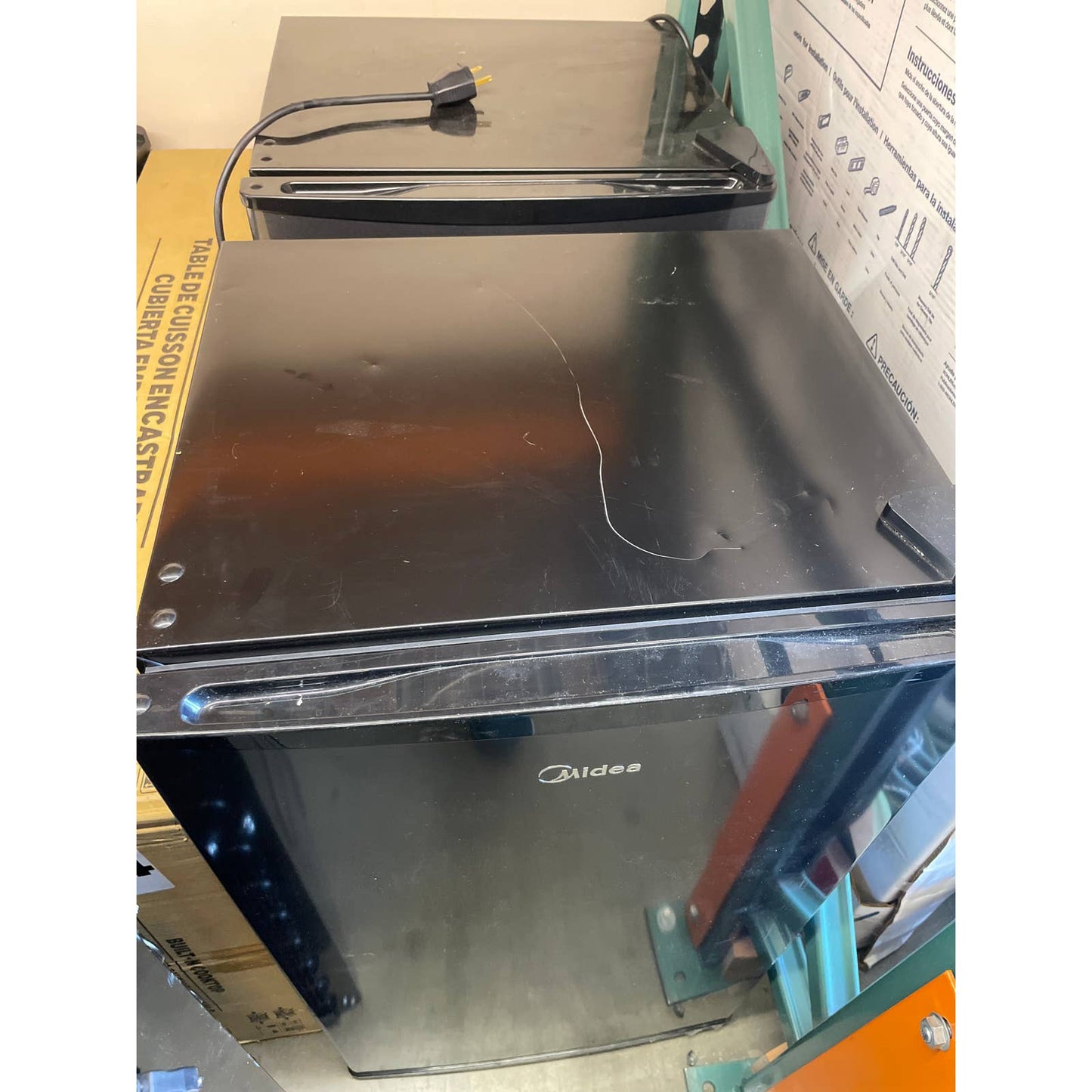 Like NEW - Midea 3.3 cuft Compact Fridge MRM33S8ASL - Retail $149