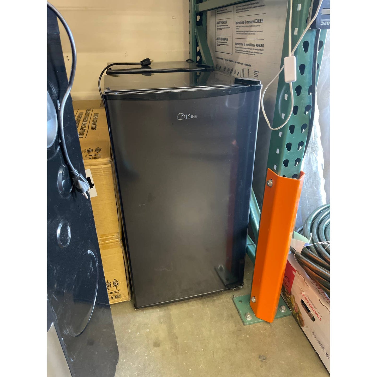 Like NEW - Midea 3.3 cuft Compact Fridge MRM33S8ASL - Retail $149