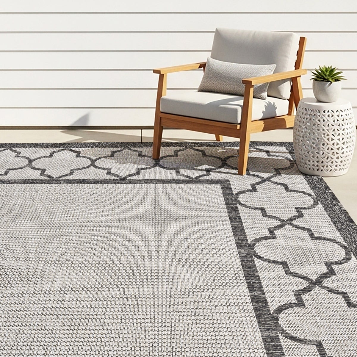 Laguna Indoor/Outdoor Area Rug, Simeon Ivory Gray, 5'3” x 7'
